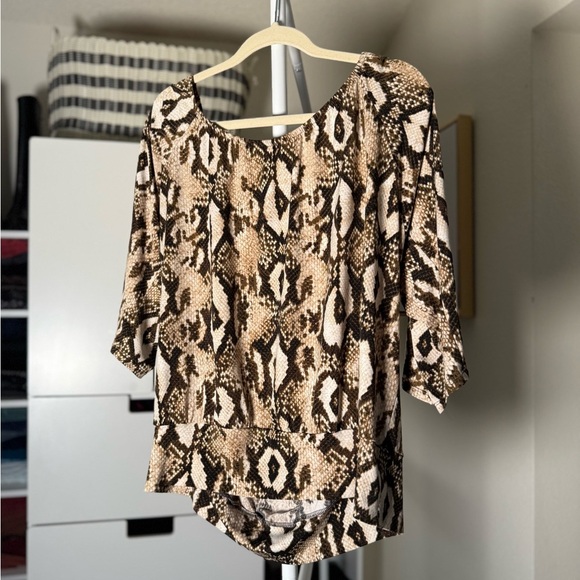 Notations Brown and Beige Snake Patterned 3/4 Sleeve Blouse Top Size XL - Picture 3 of 5